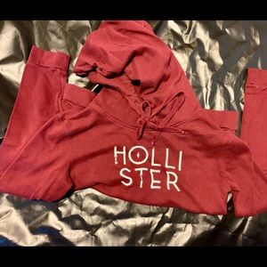 Hollister Hooded Sweatshirt Burgundy Size Medium